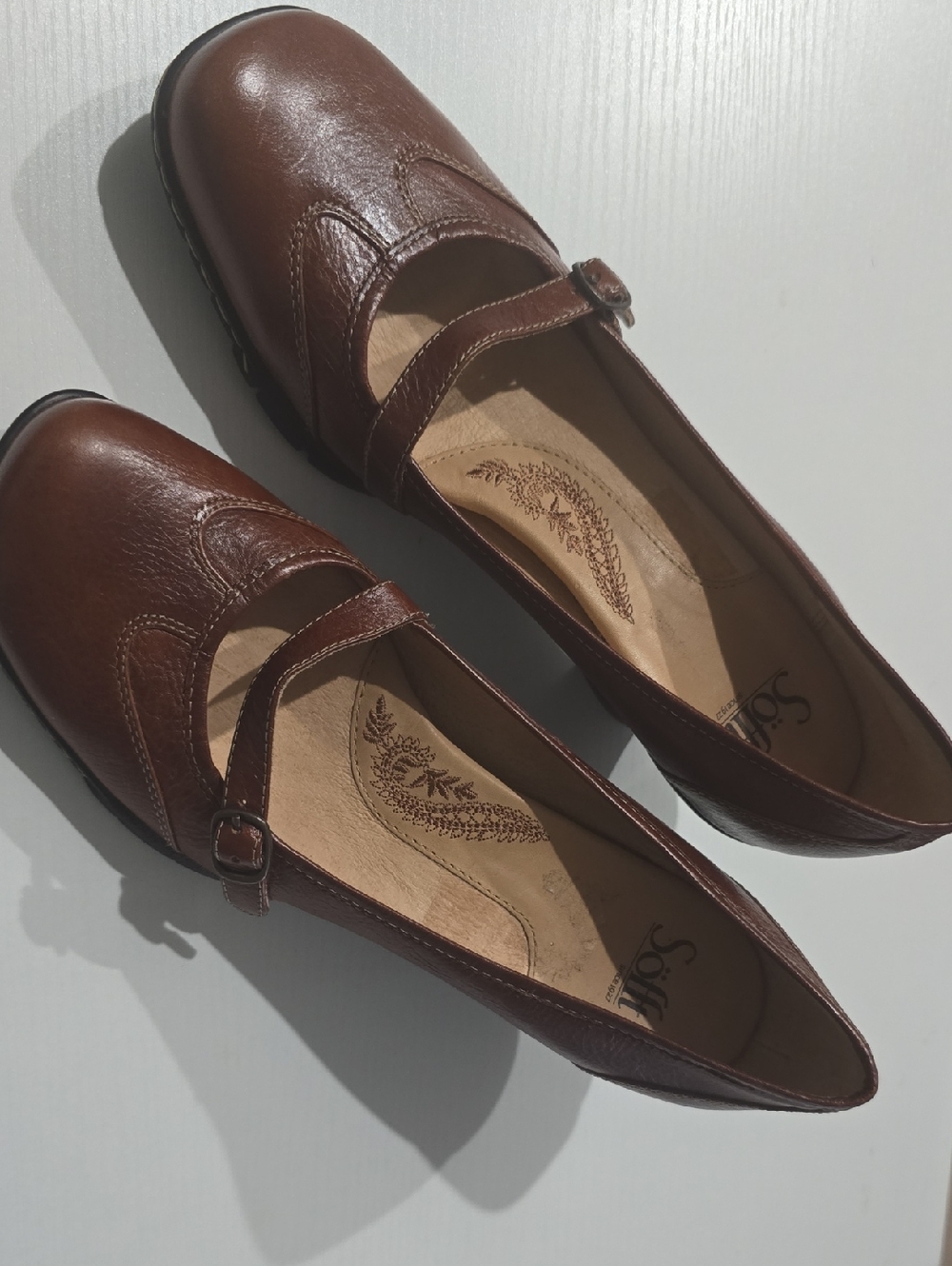 Womens Sofft Buckle Pump Brown 9.5 Like New Soles